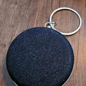 Glittery Black Round Keychain